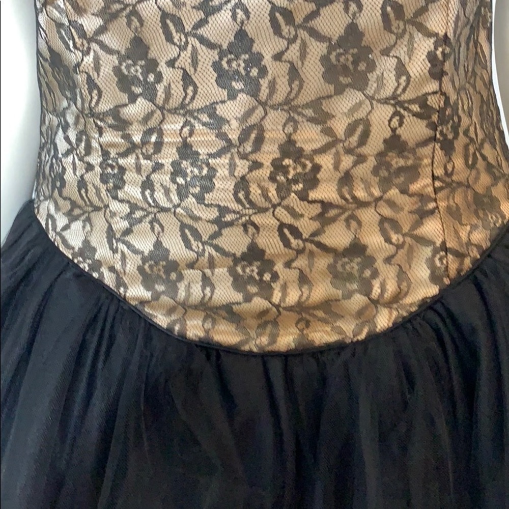 Vintage Gunne Sax strapless lace and tulle dress needs work - Picture 5 of 15